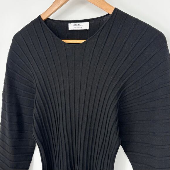 Bailey/44 Black Ribbed Fitted 3/4 Sleeve Statement Top Size S - Picture 1 of 5